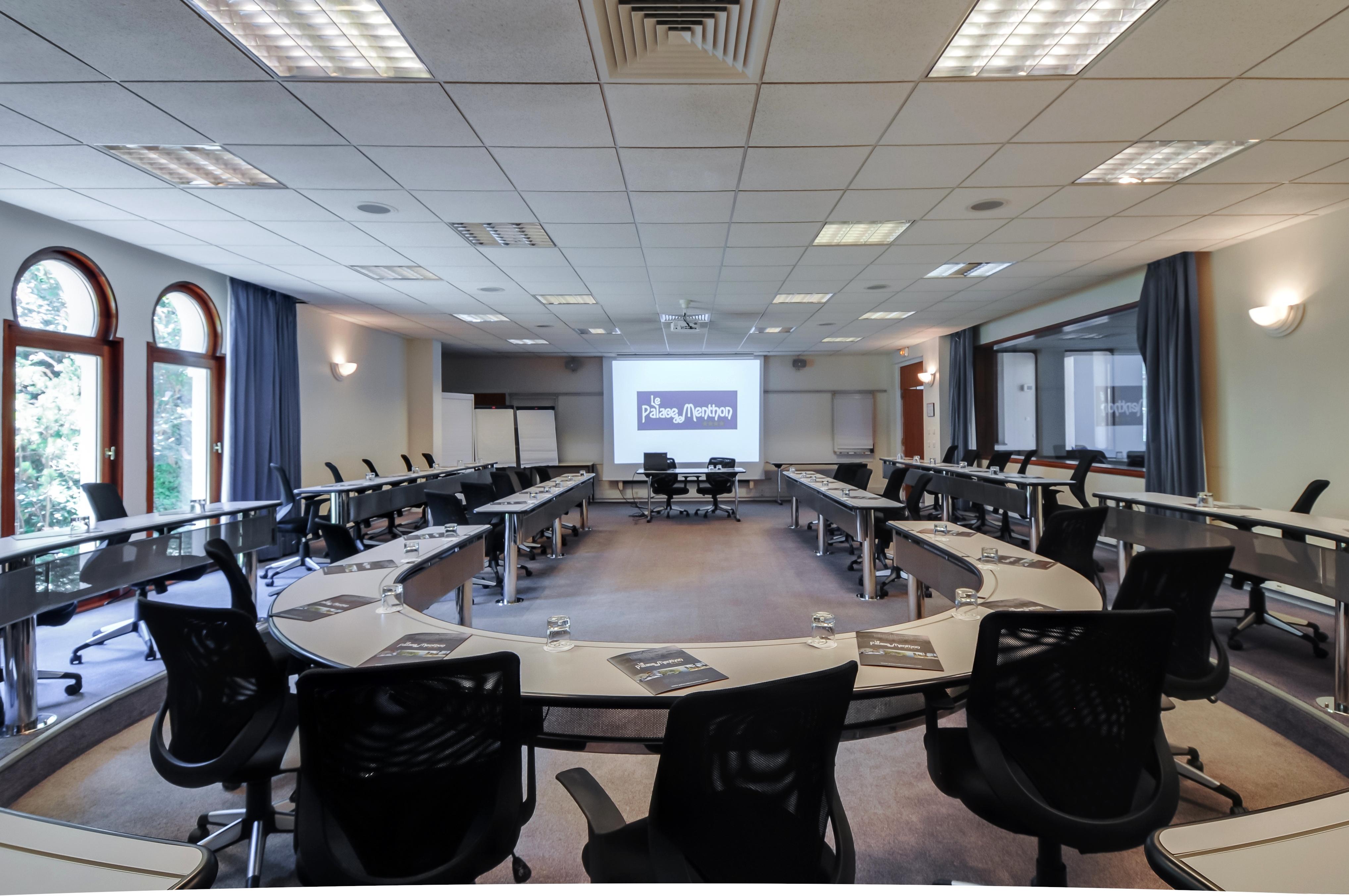 Le Palace De Menthon Kültér fotó The conference room