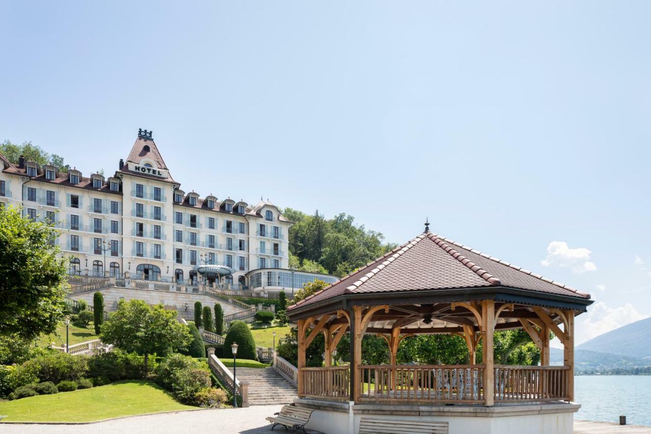 Le Palace De Menthon Kültér fotó